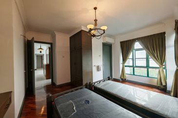 The Straits View, Bandar Baru Permas Jaya