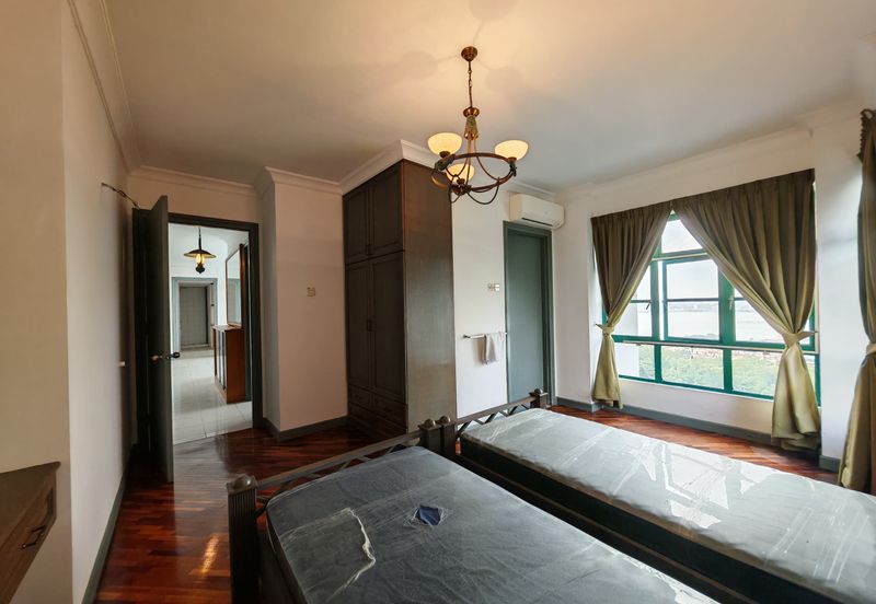 The Straits View, Bandar Baru Permas Jaya