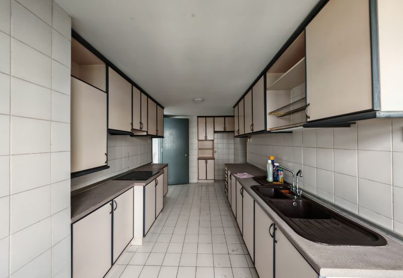 The Straits View, Bandar Baru Permas Jaya