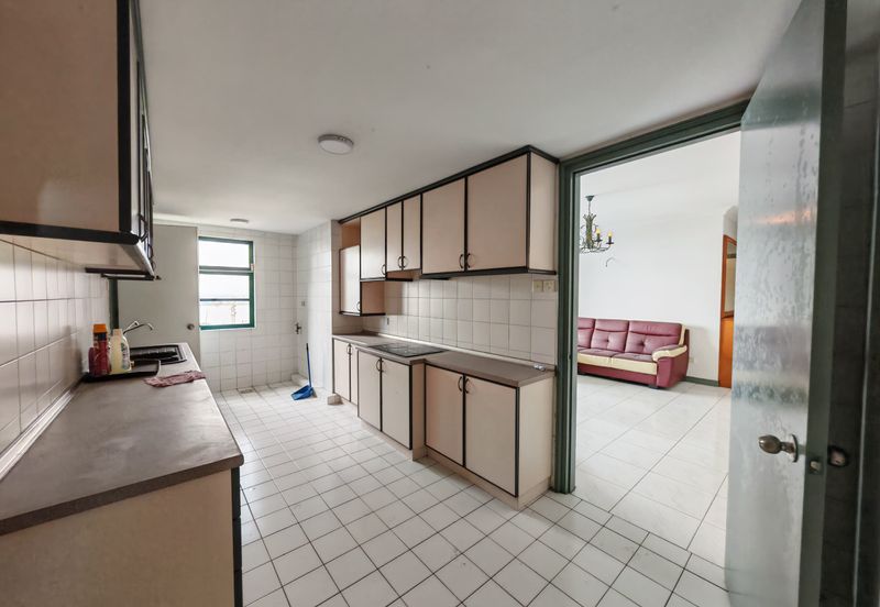 The Straits View, Bandar Baru Permas Jaya