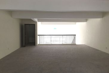 Pusat Perdagangan Danga Utama