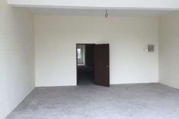 Pusat Perdagangan Danga Utama