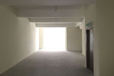 Pusat Perdagangan Danga Utama