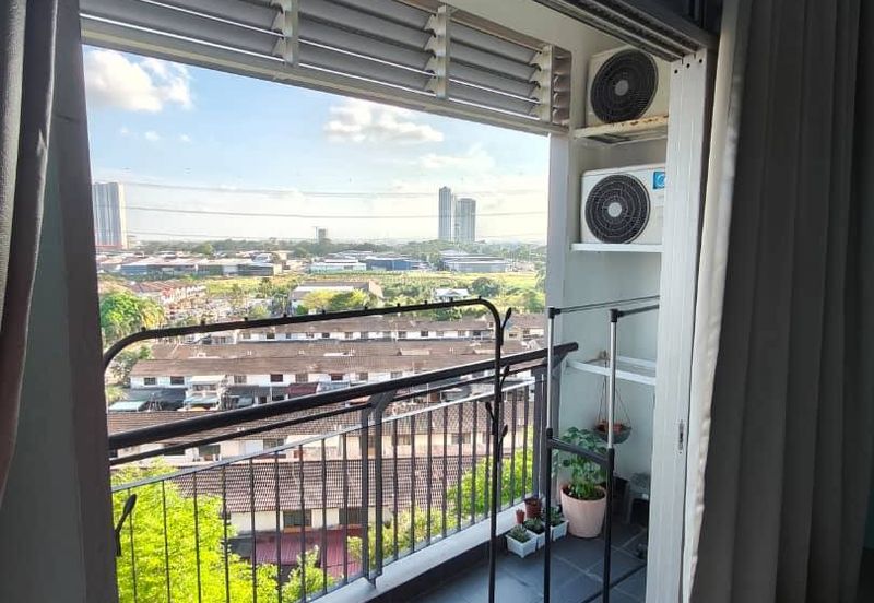 Eastbay Luxury Apartment