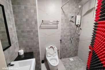 The Pinnacles (Pinnacle Tower)