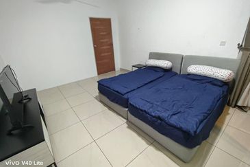 The Pinnacles (Pinnacle Tower)