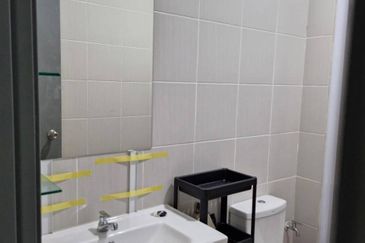 Meridin Bayvue Apartment