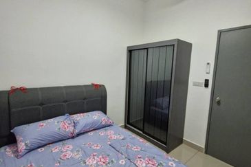 Meridin Bayvue Apartment