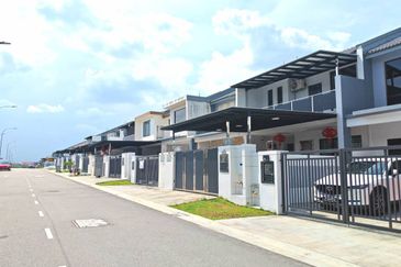 Desa Palma, Nasa City