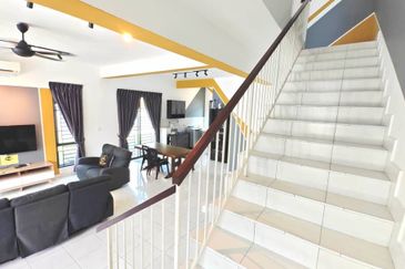 Desa Palma, Nasa City