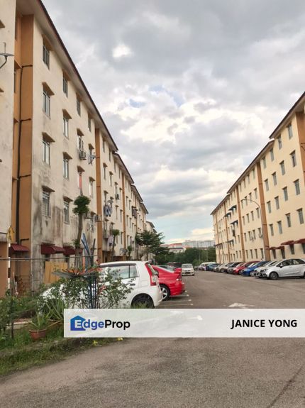 Medium Low Cost Flat @ Mount Austin, Johor, Johor Bahru