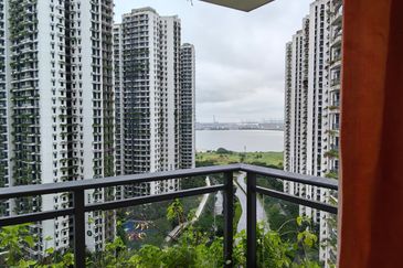 Ataraxia Park Forest City Gelang Patah