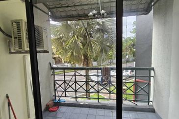 Mewah View Luxurious Apartments