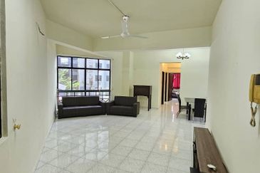 Mewah View Luxurious Apartments