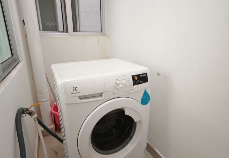 MANHATTAN @ Austin Heights