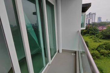 Seasons Luxury Apartments @ Amara Larkin