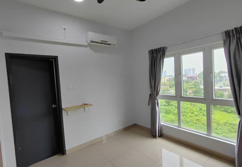 Seasons Luxury Apartments @ Amara Larkin