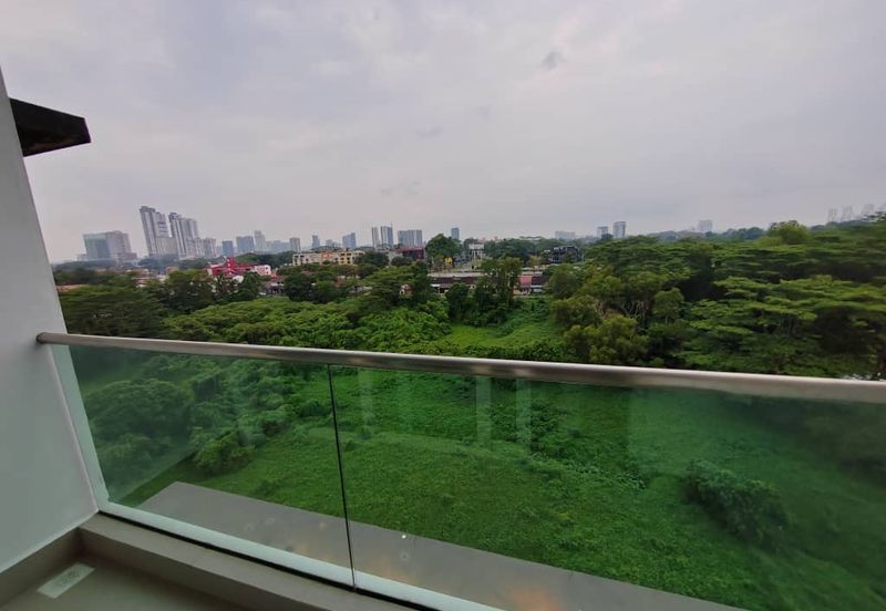 Seasons Luxury Apartments @ Amara Larkin