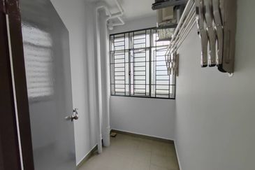 Seasons Luxury Apartments @ Amara Larkin