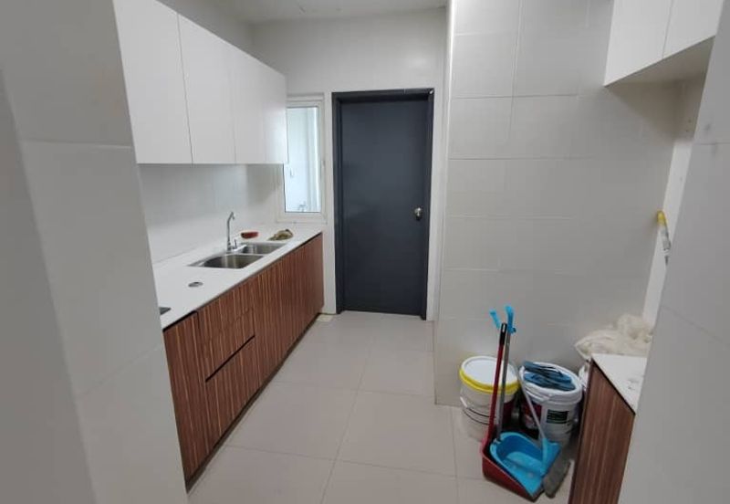 Seasons Luxury Apartments @ Amara Larkin