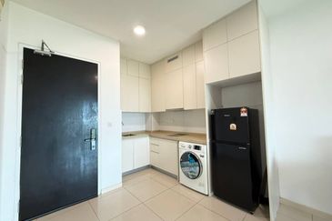 The M @ Medini Macrolink