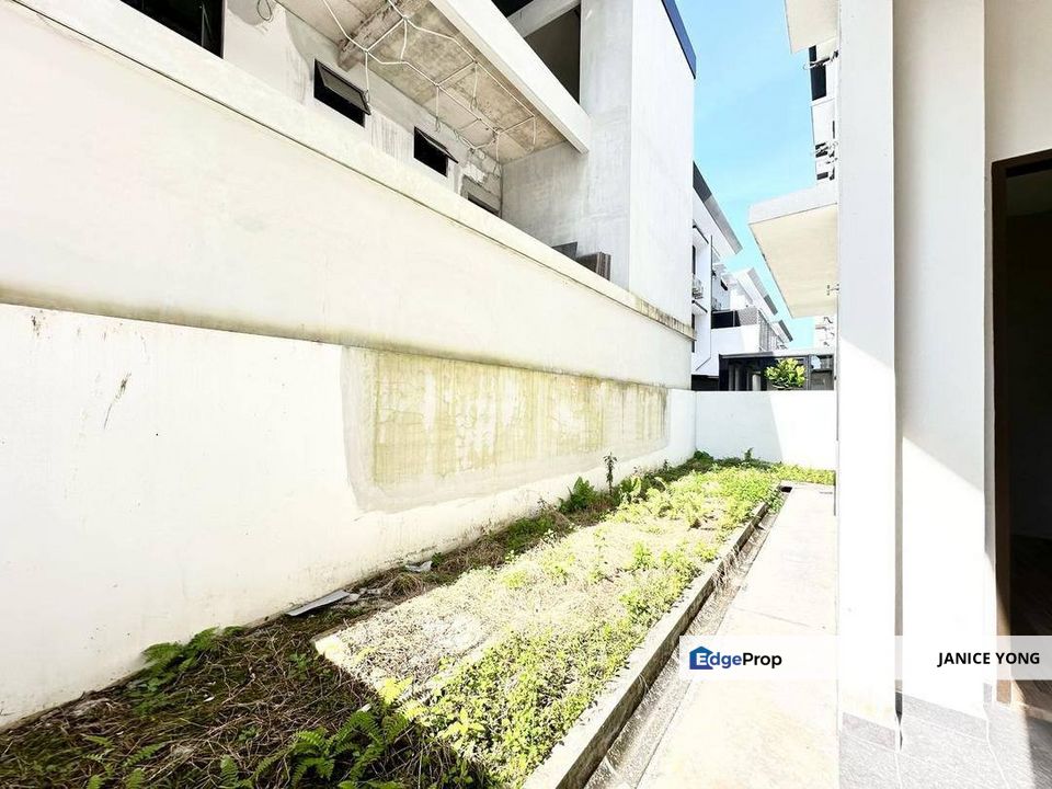 Winter Pavillion @ Taman Nusa Sentral Semi D House For Sale, Johor, 