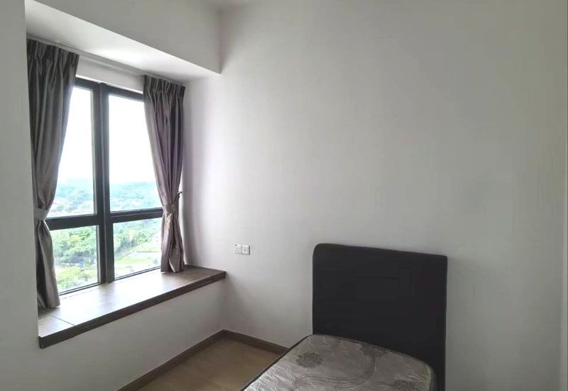 Baypoint @ Country Garden Danga Bay