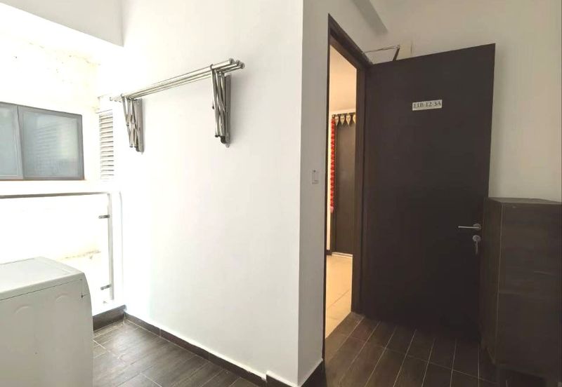 Baypoint @ Country Garden Danga Bay