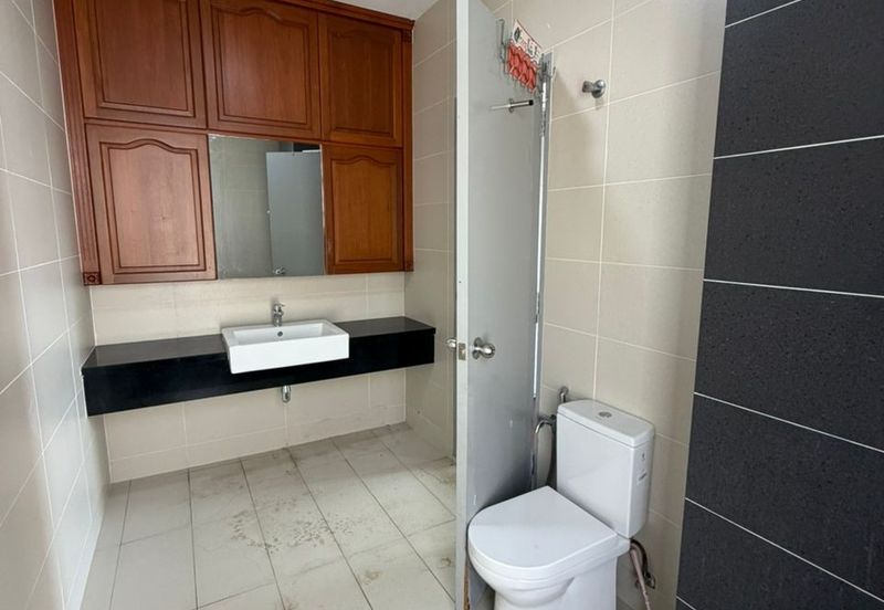 The Canal Garden South, Horizon Hills