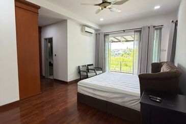 The Canal Garden South, Horizon Hills