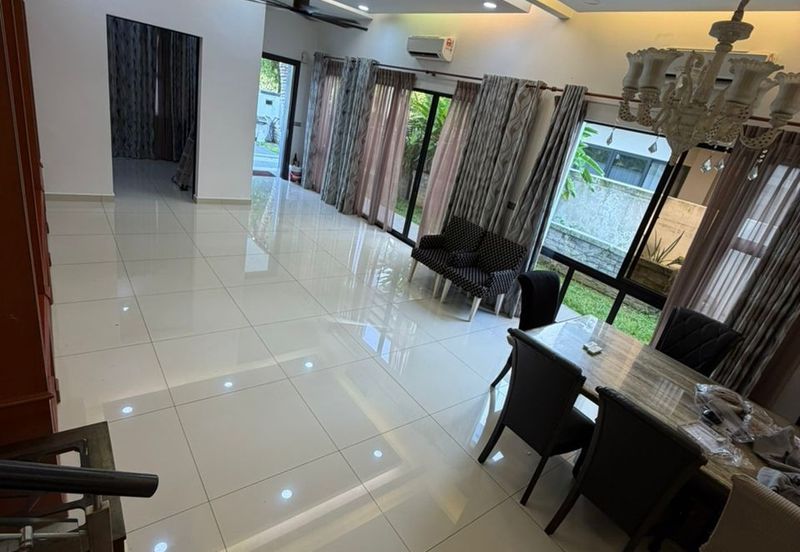 The Canal Garden South, Horizon Hills