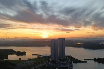 Teega Suites @ Puteri Harbour