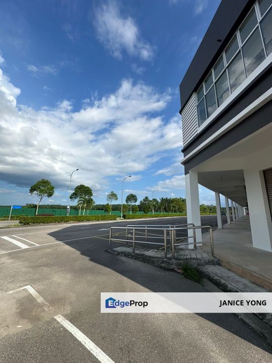ISynergy @ IOI Bandar Putra Kulai Shoplot For Rent, Johor, Kulai