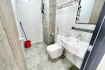 Twin Tower Residence