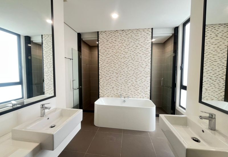 Avira Medini Iskandar Terrace House For Rent