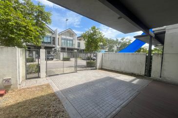 Avira Medini Iskandar Terrace House For Rent
