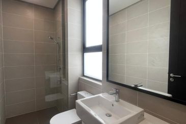 Avira Medini Iskandar Terrace House For Rent