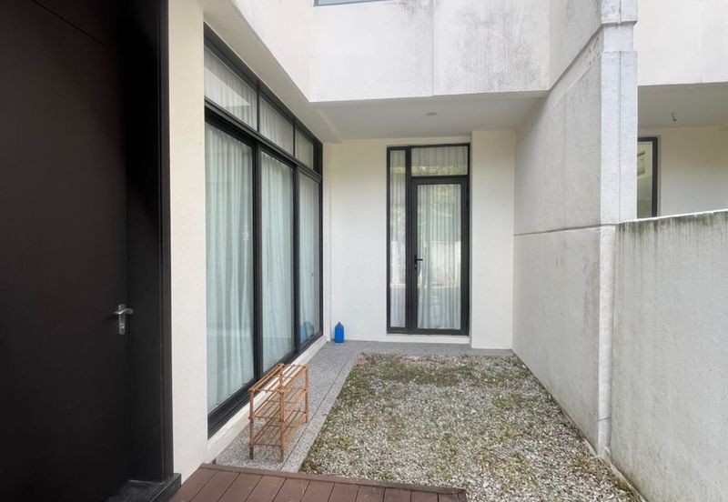 Avira Medini Iskandar Terrace House For Rent