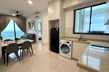 The M @ Medini Macrolink