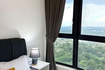 The M @ Medini Macrolink