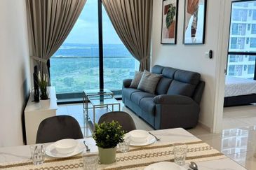 The M @ Medini Macrolink