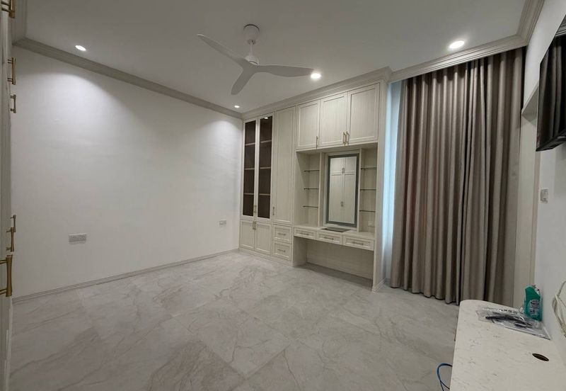 The Straits View Residences