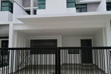 The Canal Garden North, Horizon Hills