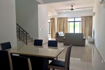 The Canal Garden North, Horizon Hills