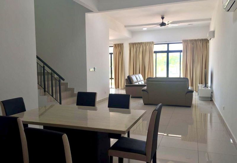 The Canal Garden North, Horizon Hills