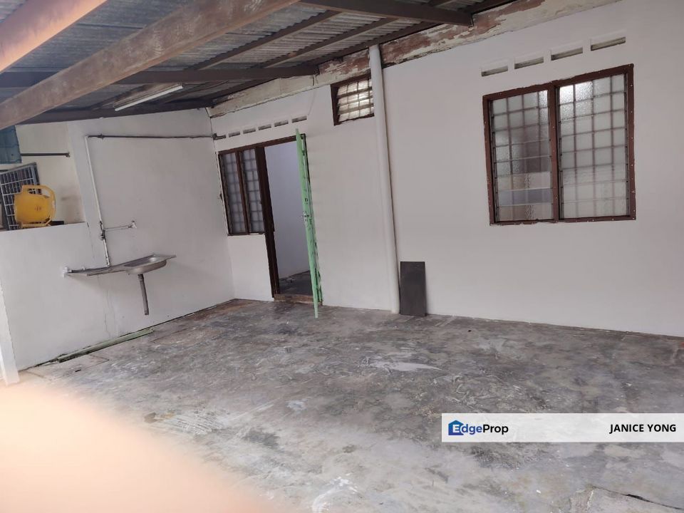 Taman Universiti Skudai Terrace House For Rent, Johor, Skudai