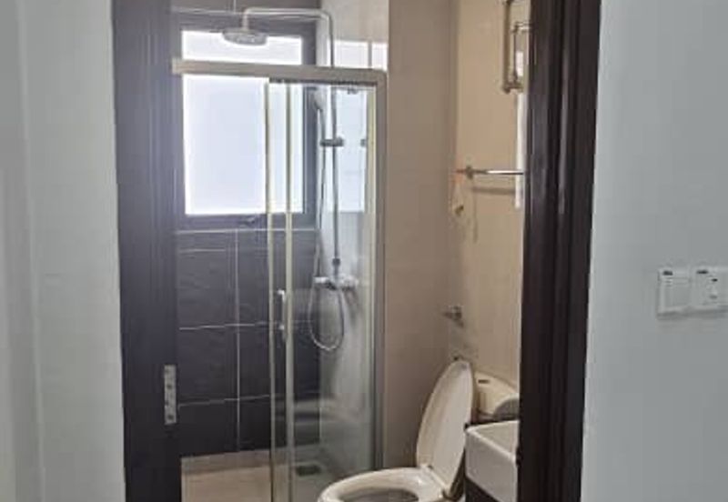 Baypoint @ Country Garden Danga Bay