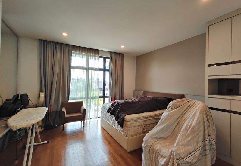 The Straits View Residences