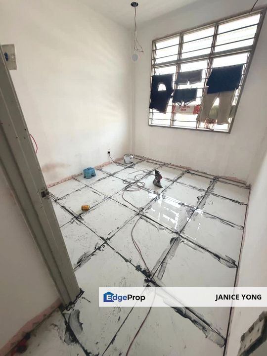 Taman Impian Emas Skudai Flat For Sale, Johor, Skudai