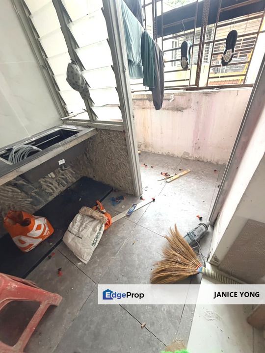 Taman Impian Emas Skudai Flat For Sale, Johor, Skudai